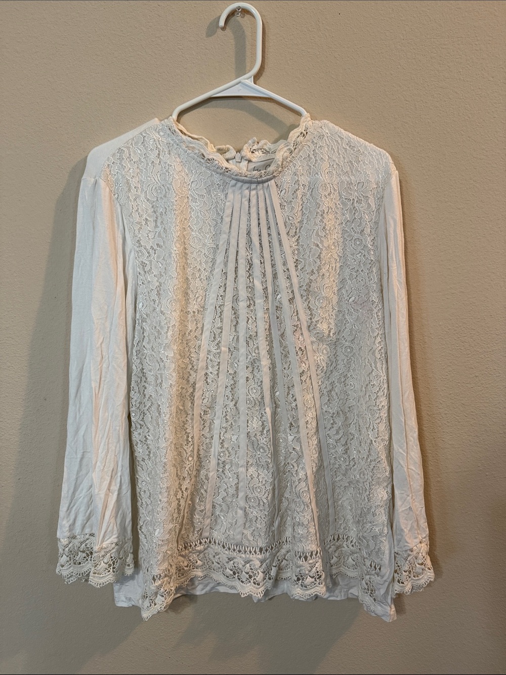 Chico's White Lace Front Long-Sleeve Blouse